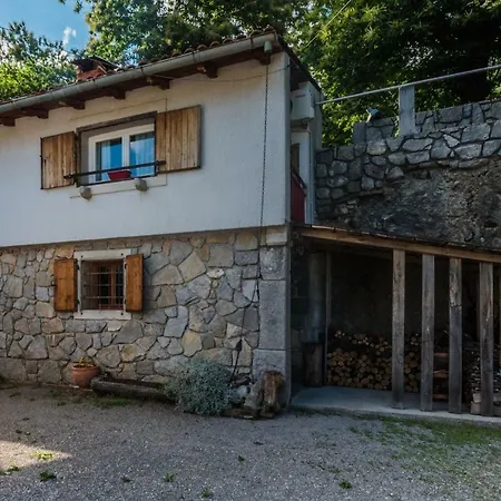 Idyllic House For Two